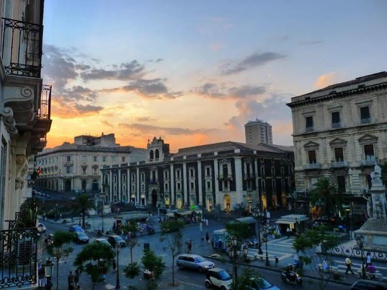 Sicilia Home B&B カターニア エクステリア 写真